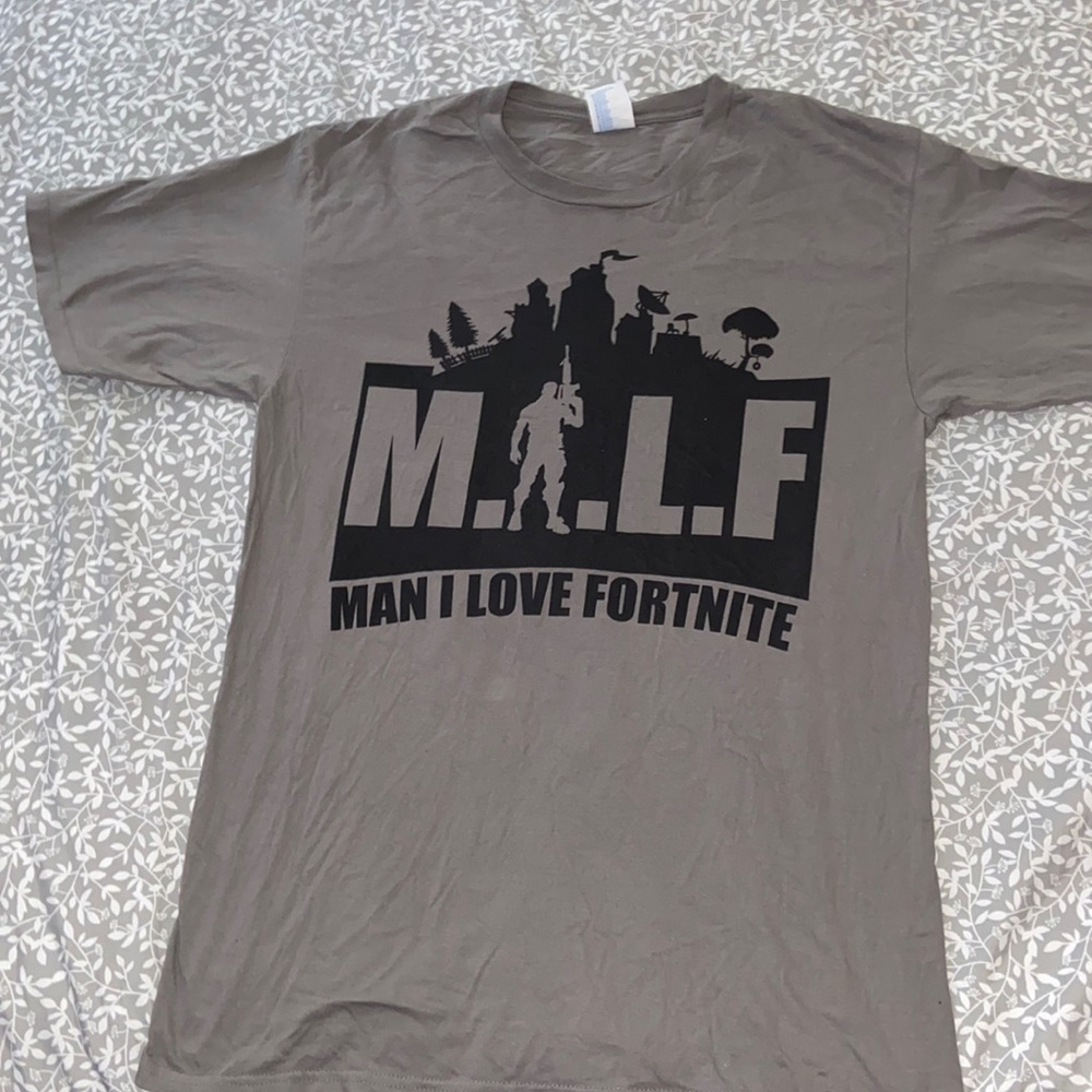 Mens fortnite short sleeve tshirt